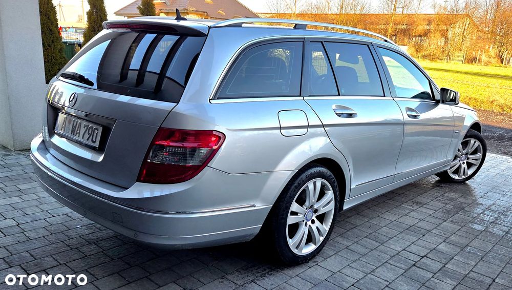 Mercedes-Benz Klasa C - 22