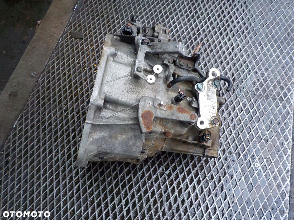 NISSAN QASHQAI J10 KALEOS 2.0 DCI SKRZYNIA BIEGÓW 3UB0BVA 11253J0700 - 3