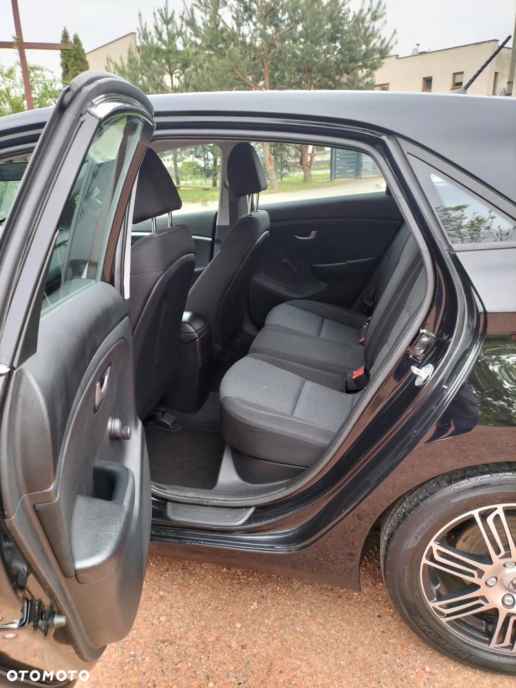 Hyundai i30 1.4 CRDi Comfort - 26