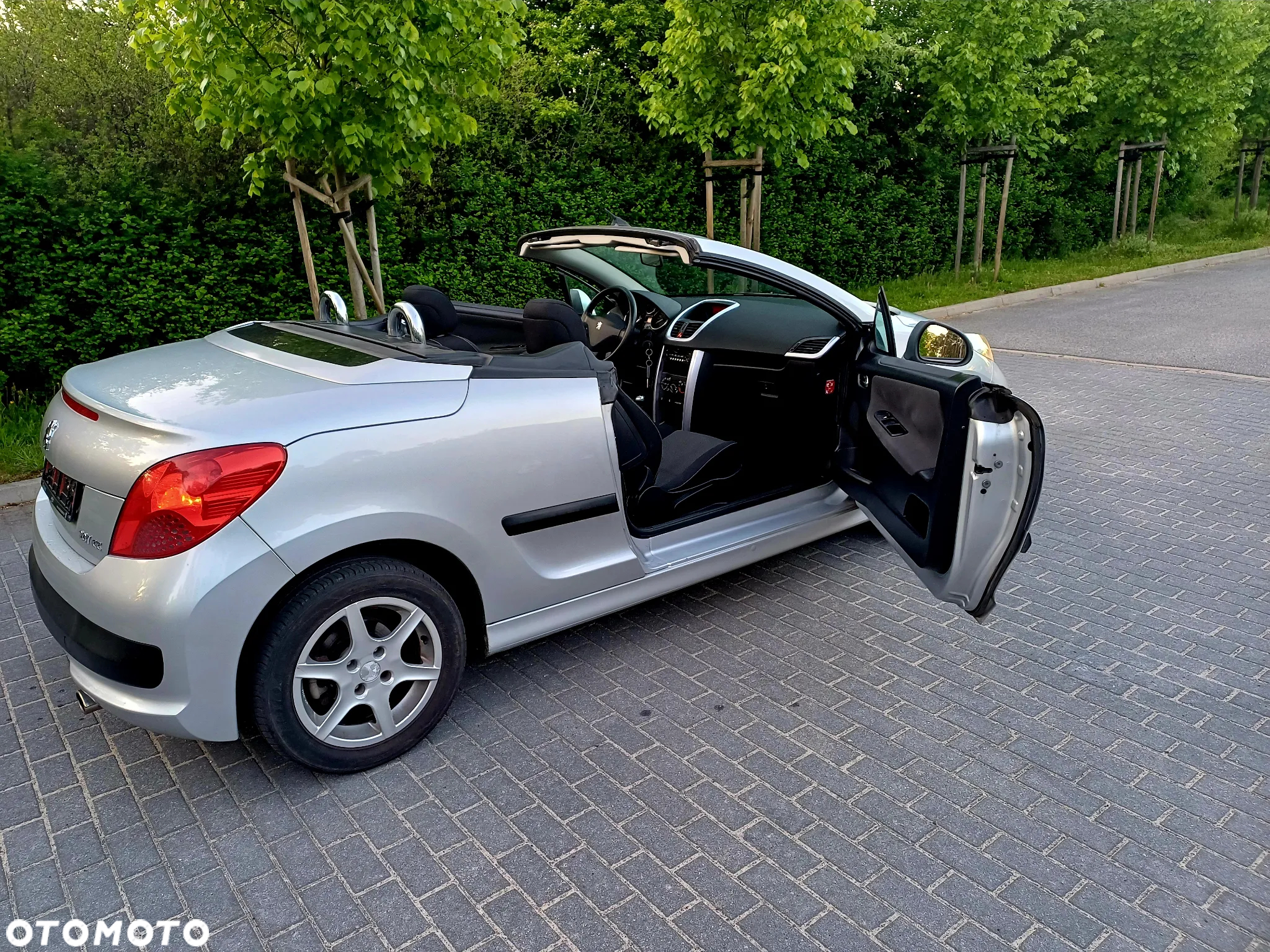 Peugeot 207 CC 120 VTi Active - 3
