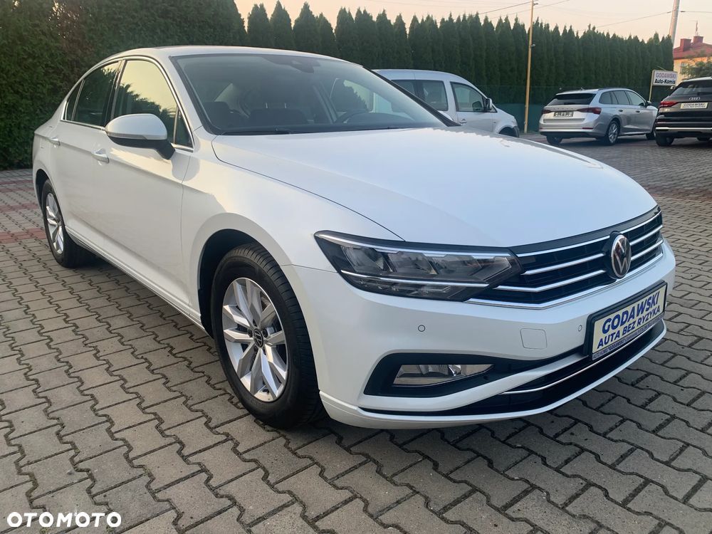 Volkswagen Passat 2.0 TDI EVO Business DSG - 1