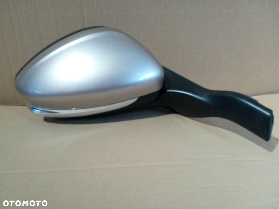 Peugeot 208 2008 prawe lusterko Europa 9pin - 2