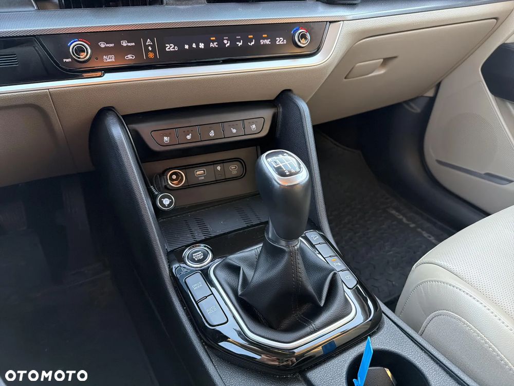 Kia Sportage 1.6 T-GDI Business Line 2WD - 18