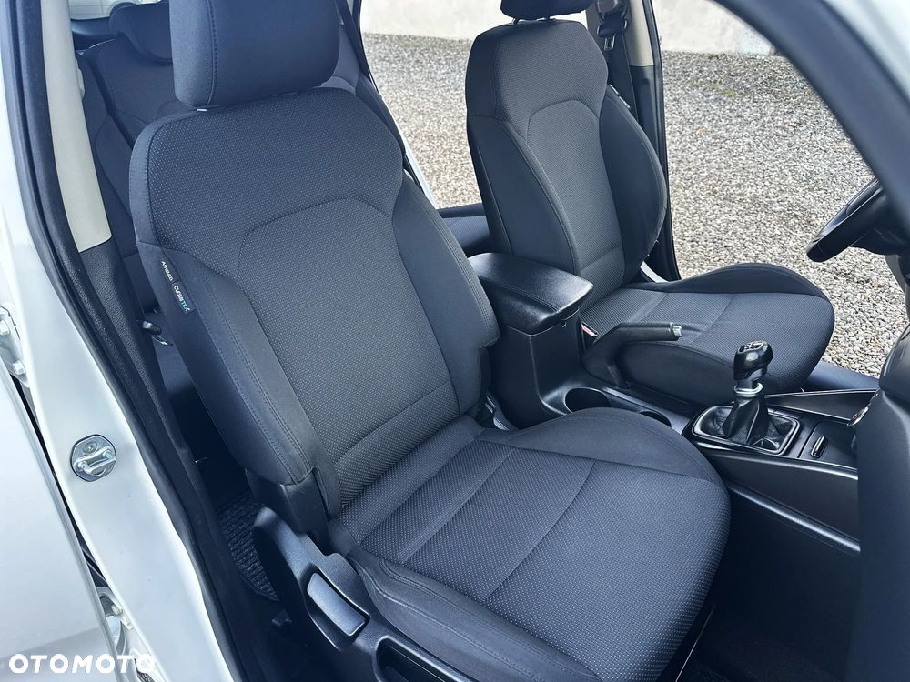 Kia Carens 1.7 CRDi Spirit - 13