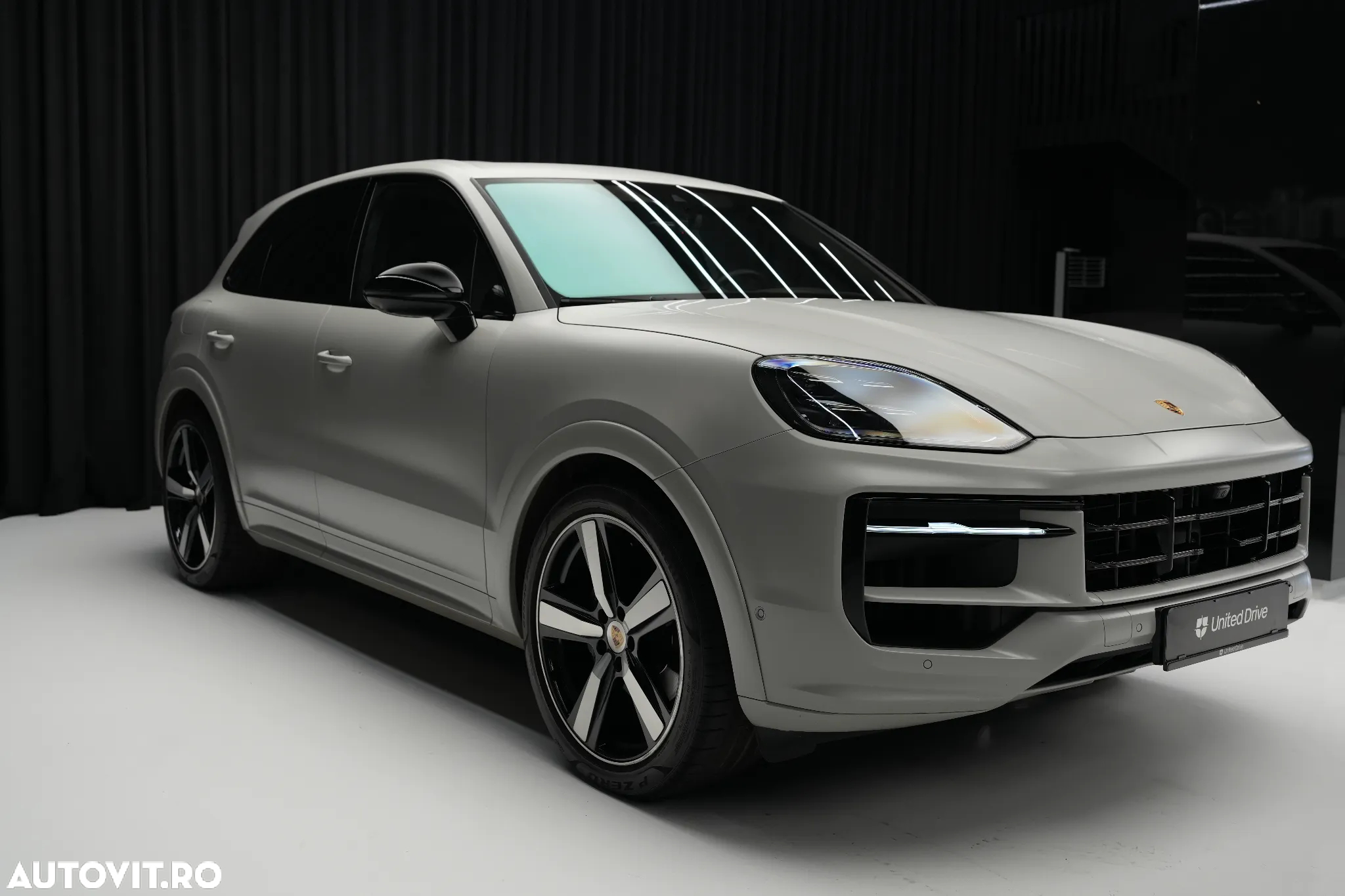 Porsche Cayenne Standard - 3