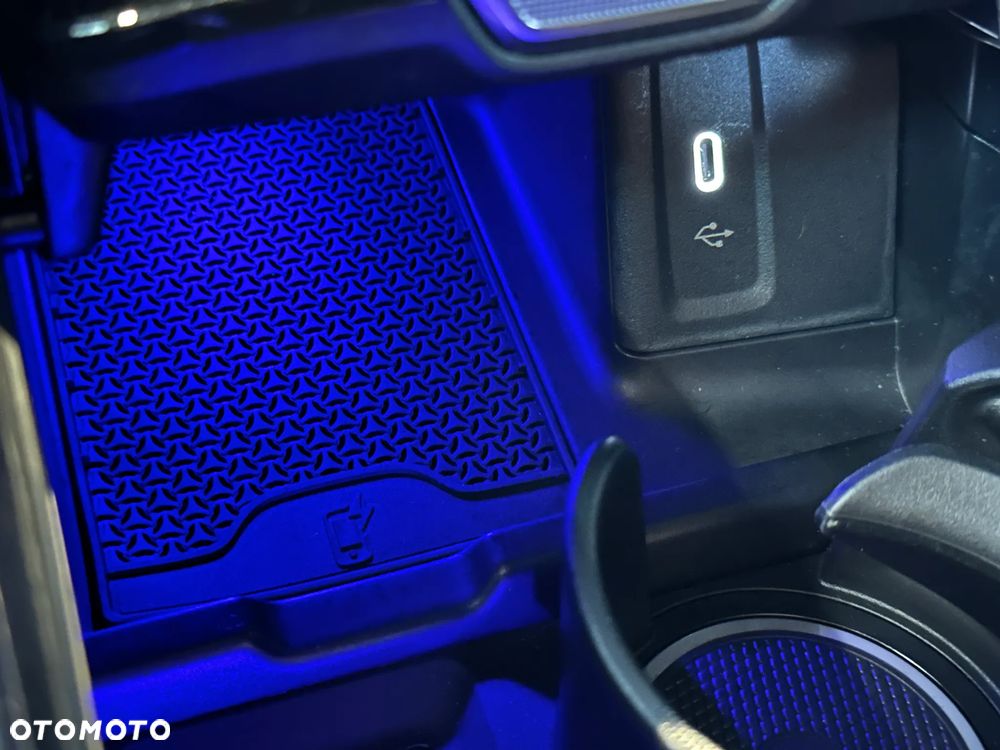 Mercedes-Benz GLC - 28