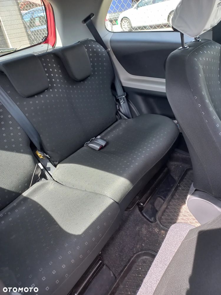 Toyota Yaris 1.3 Sol - 9