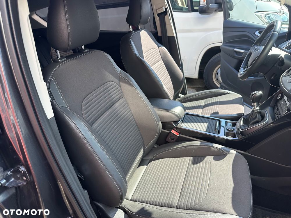 Ford Kuga 2.0 TDCi AWD Trend - 19