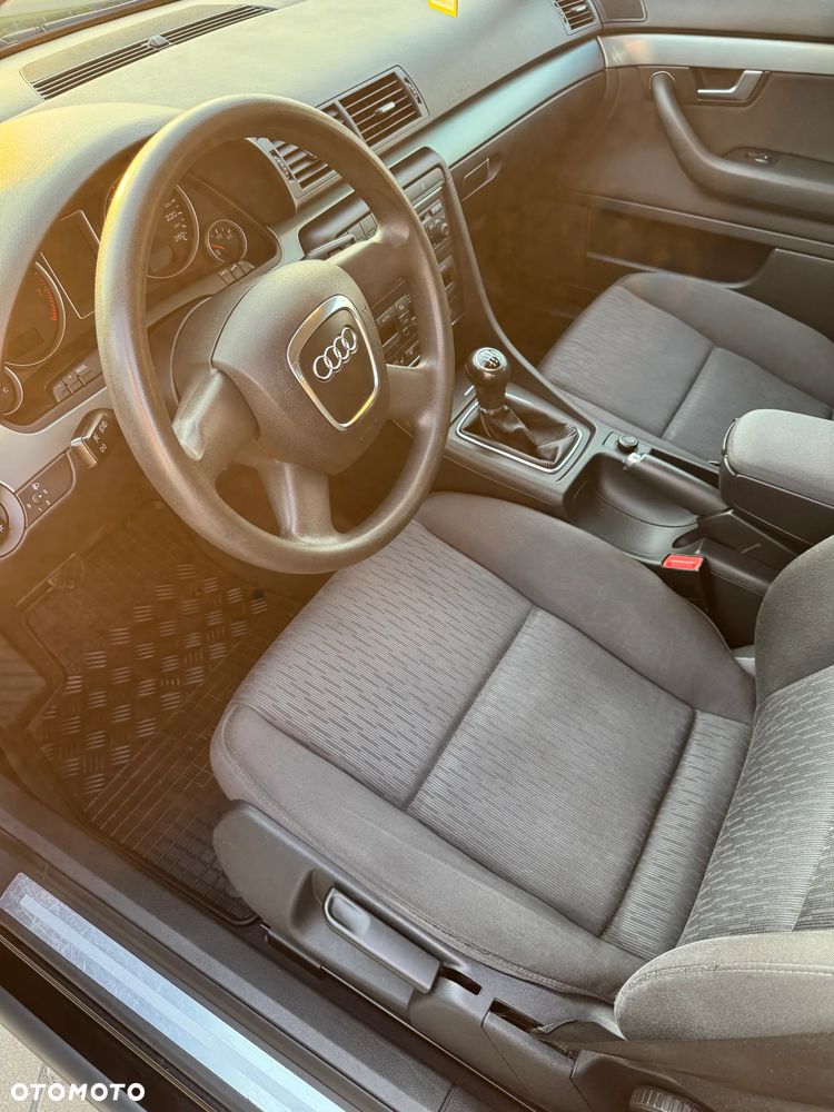 Audi A4 Avant - 15