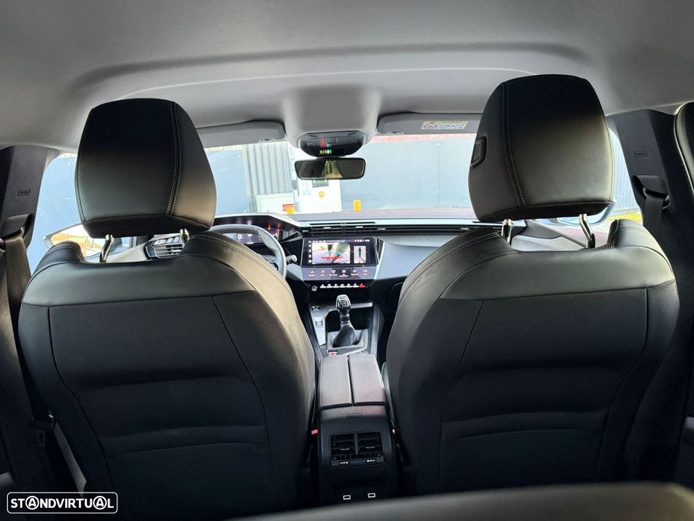 Peugeot 308 1.2 PureTech Allure - 26