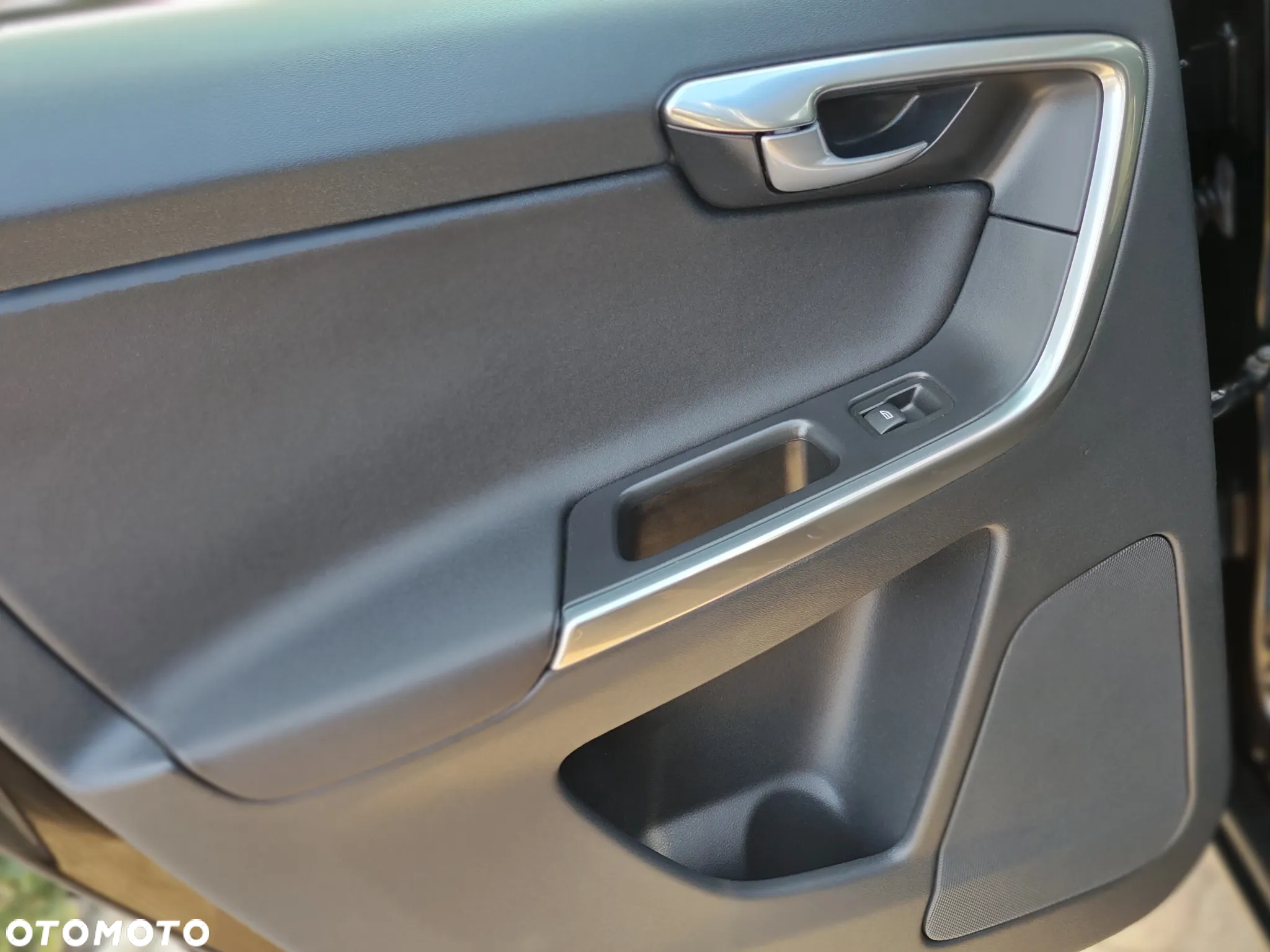 Volvo XC 60 DRIVe Momentum - 17