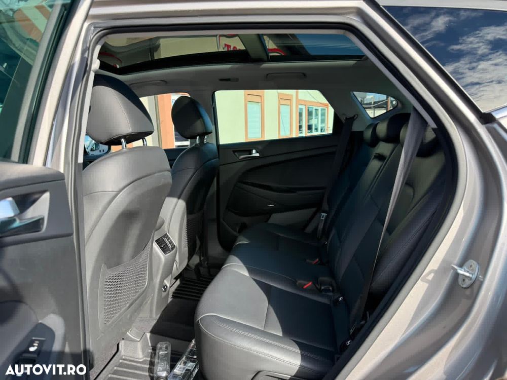 Hyundai Tucson 2.0 CRDI 4WD 8AT Luxury - 18