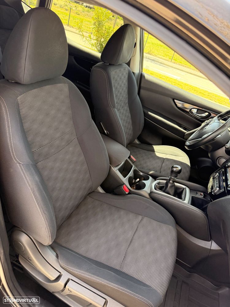 Nissan Qashqai 1.5 dCi 360 - 13