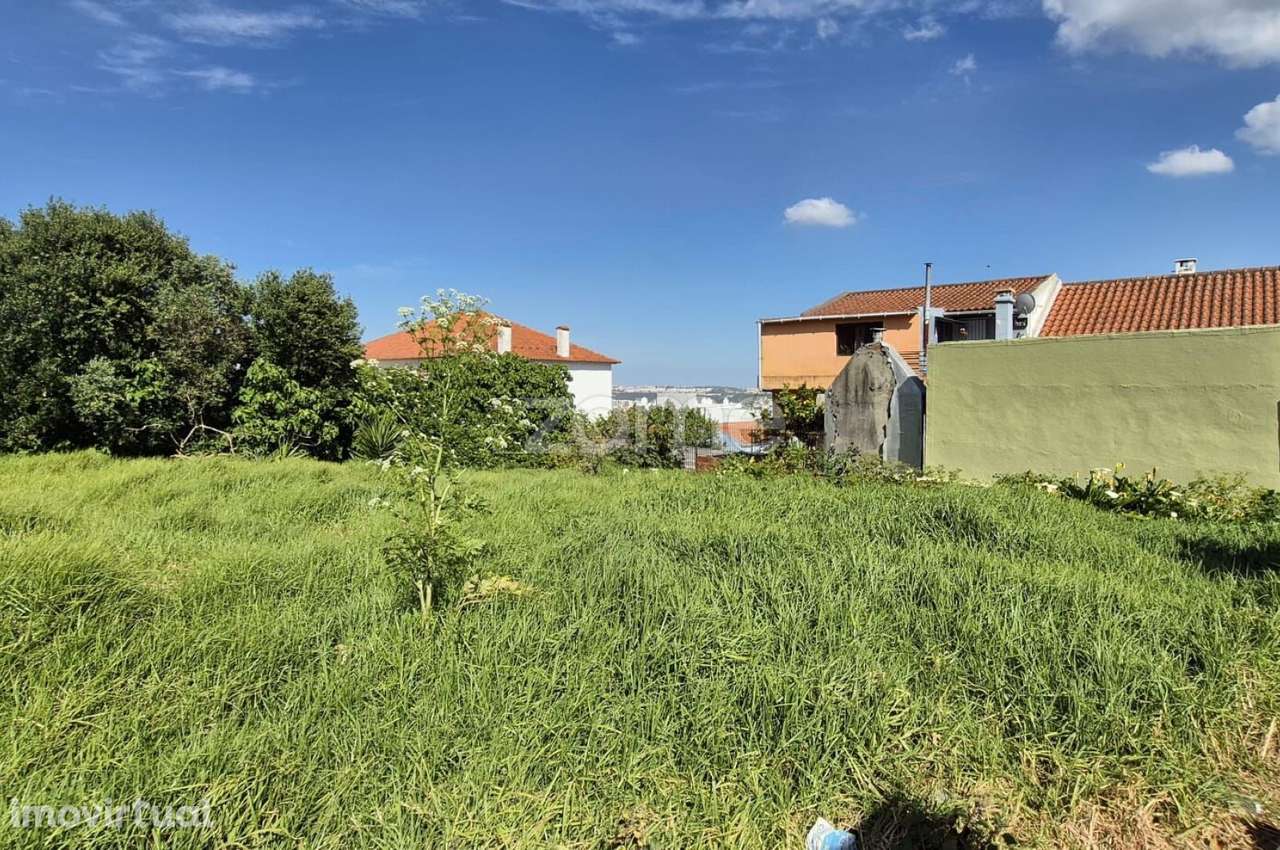 Terreno Urbano para Construção Amadora - Grande imagem: 4/16