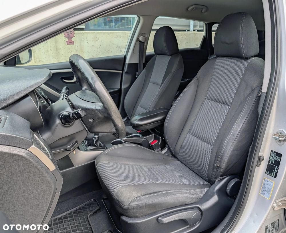Hyundai i30 1.6 CRDi Comfort - 13