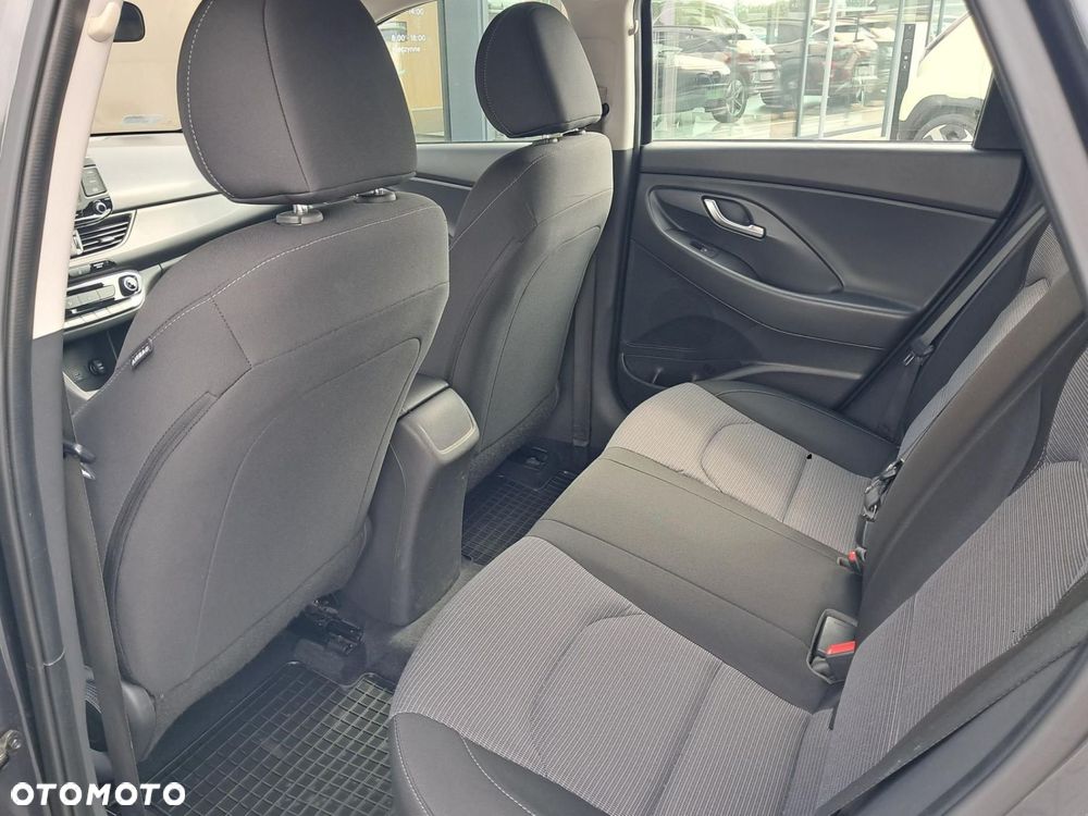 Hyundai i30 1.5 DPI Smart - 11