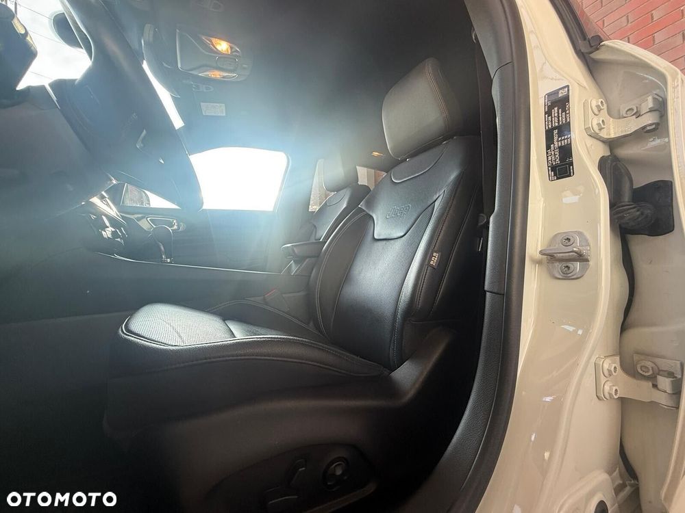 Jeep Compass - 10