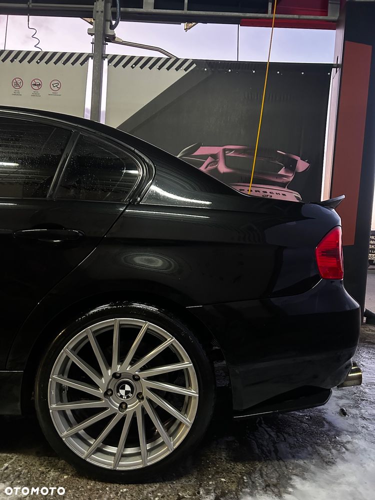 BMW Seria 3 318i - 10