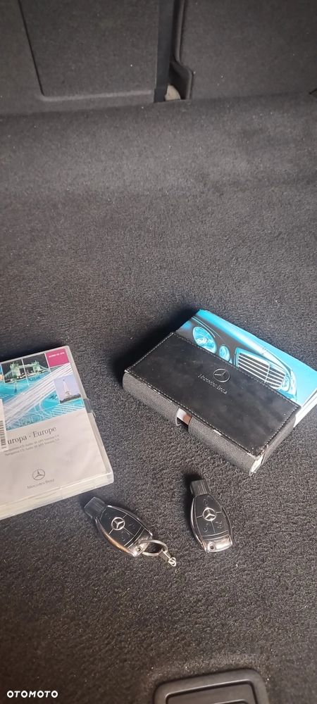 Mercedes-Benz Klasa E - 17