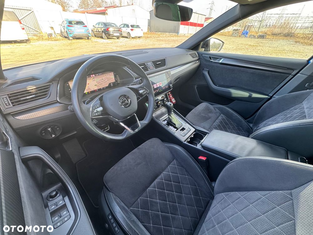 Skoda Superb 2.0 TDI DSG SportLine - 11