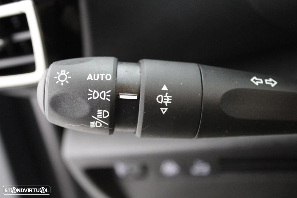 Citroën e-C4 X 54 kWh Autonomia Alargada Plus - 17