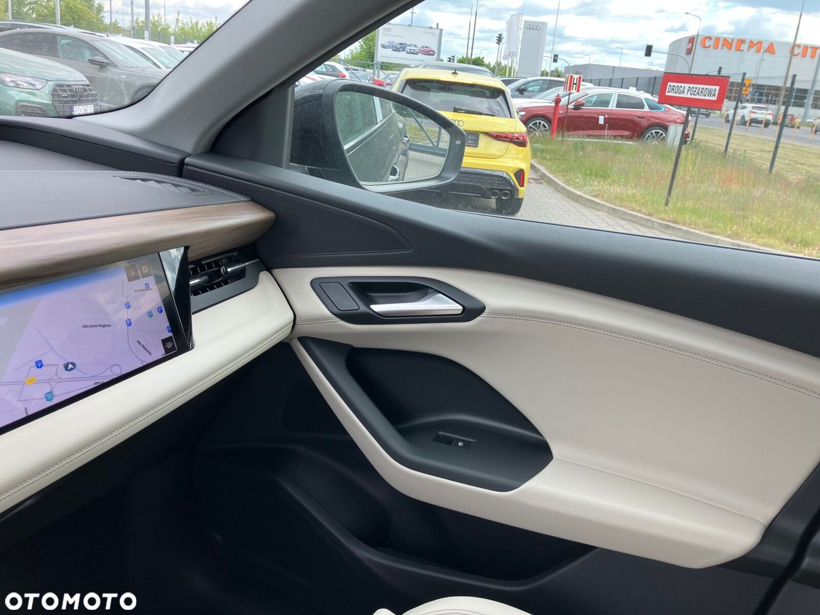 Audi Q6 e-tron - 21