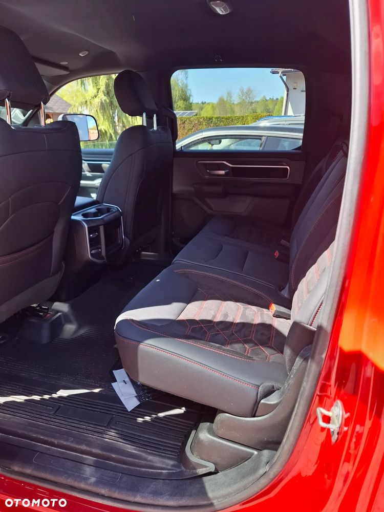 RAM 1500 5.7 Crew Cab Bighorn - 9
