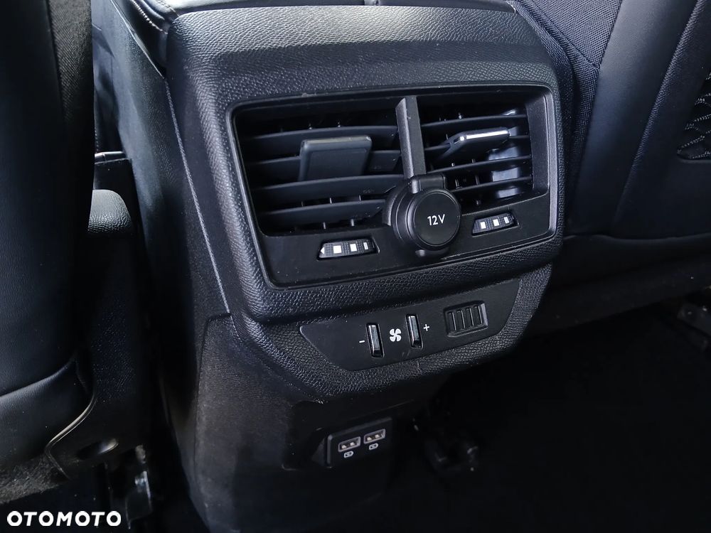 Peugeot 5008 1.6 PureTech GT S&S EAT8 - 36