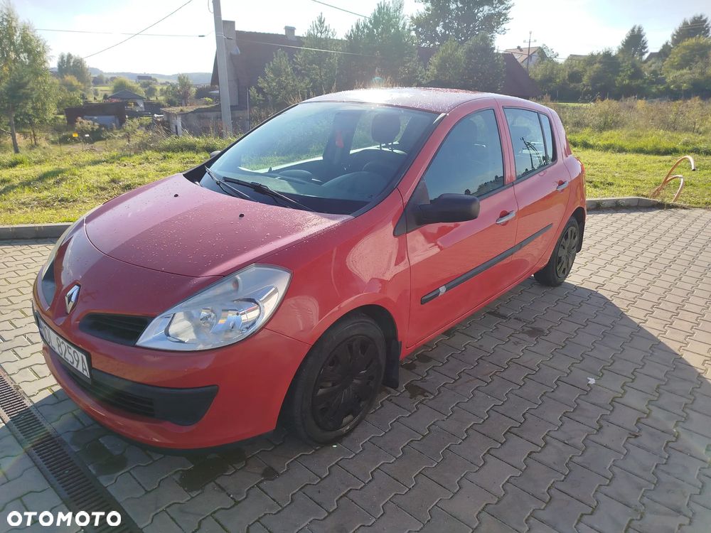 Renault Clio 1.2 16V Authentique - 1