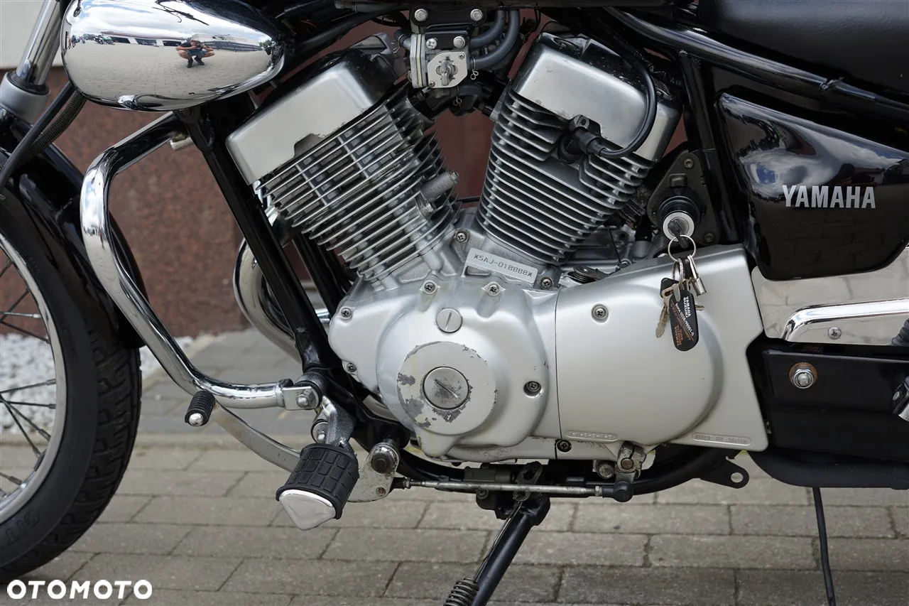 Yamaha XV - 24