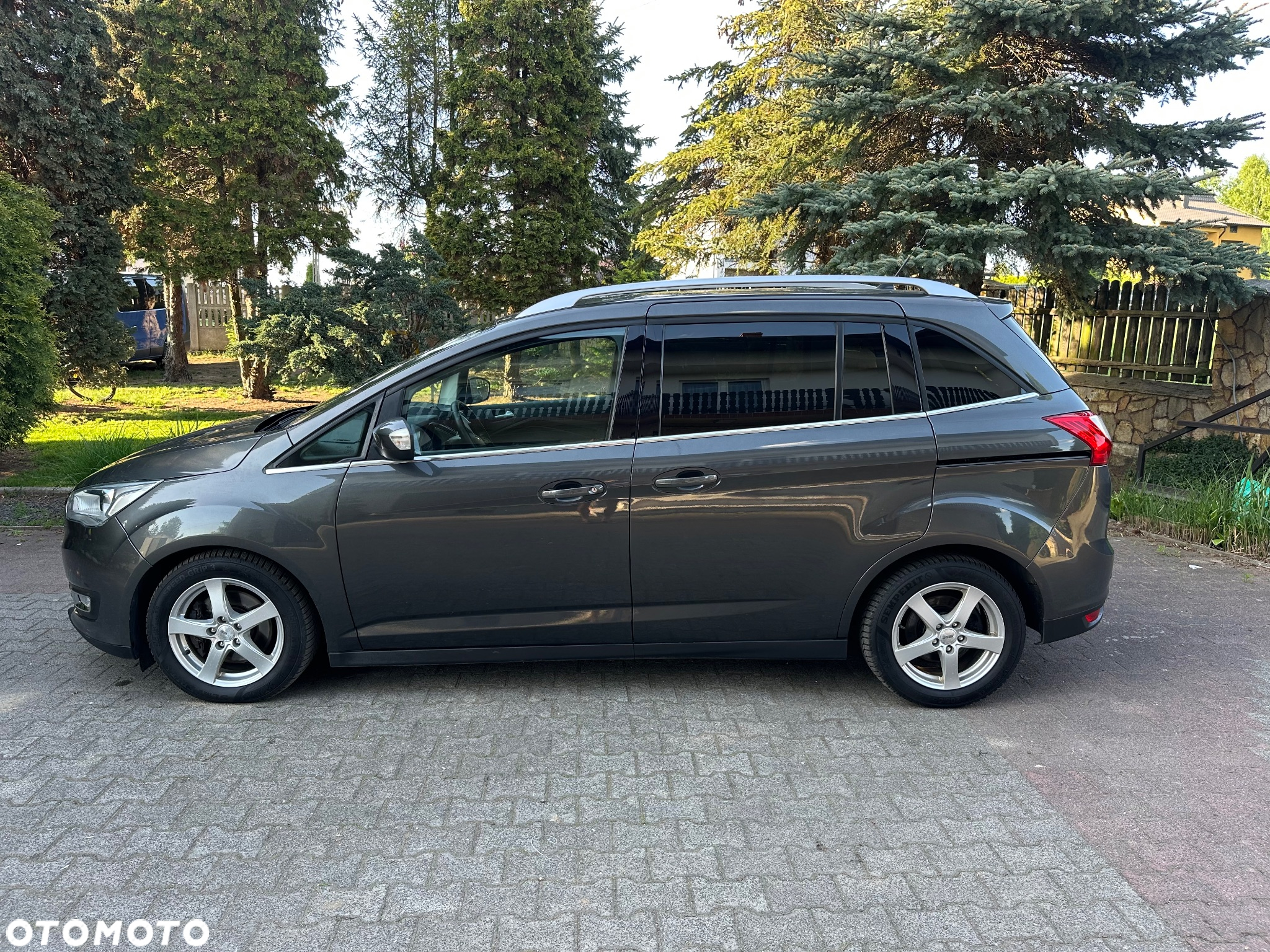Ford Grand C-MAX 1.5 TDCi Start-Stopp-System Titanium - 24
