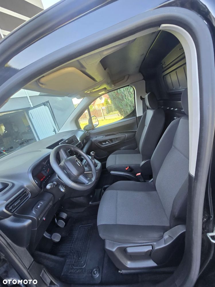 Toyota proace city - 15