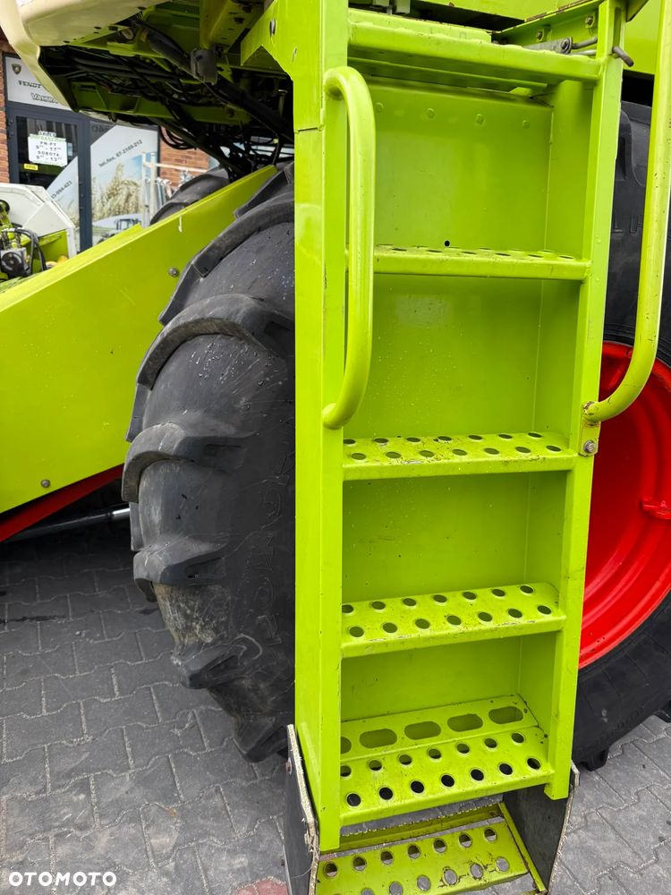 Claas MEDION 340 330  MEGA 350 320 - 22