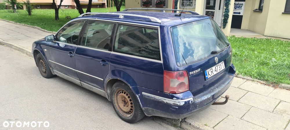 Volkswagen Passat - 4