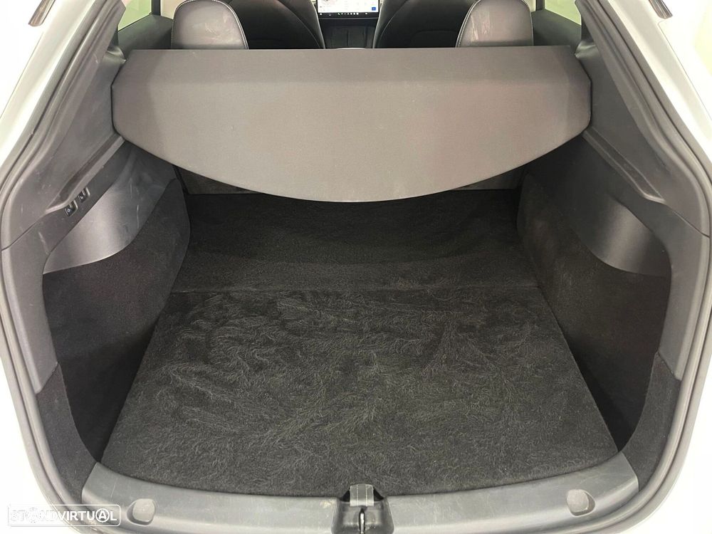 Tesla Model Y RWD - 49