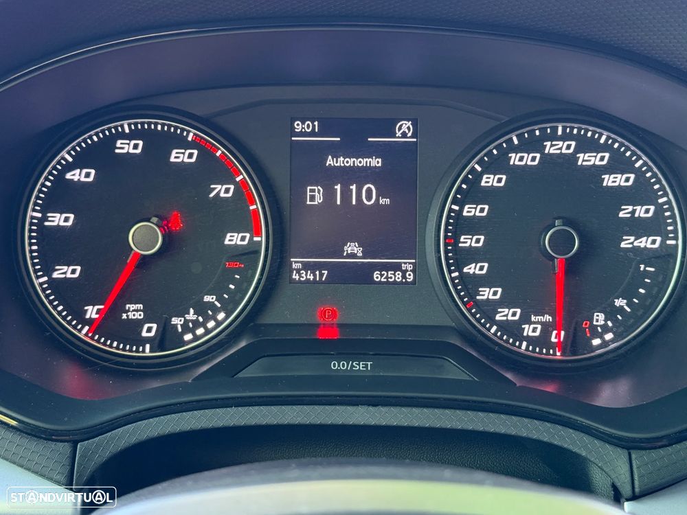 SEAT Arona 1.0 TSI FR - 29