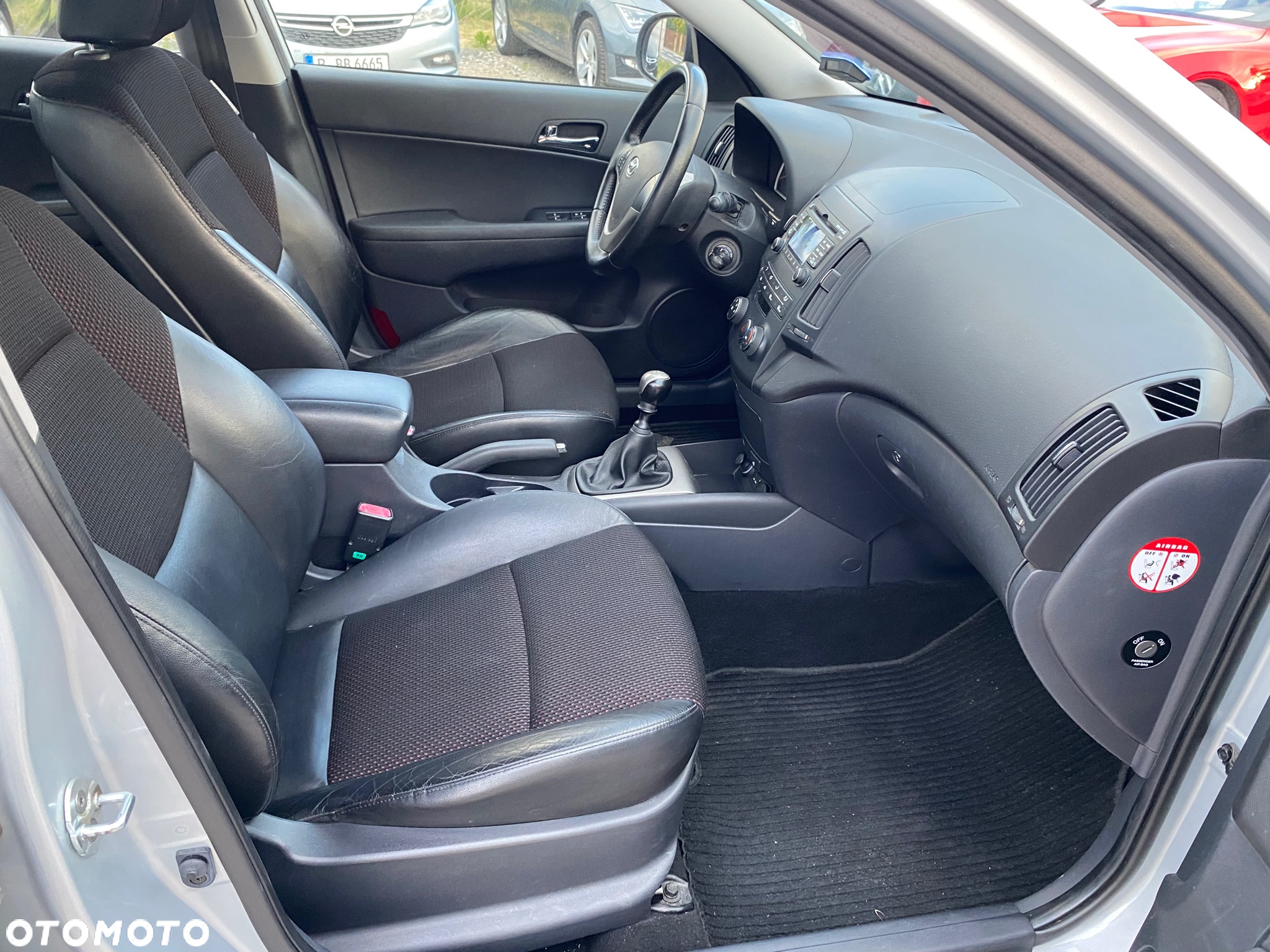 Hyundai i30 2.0 Premium - 28