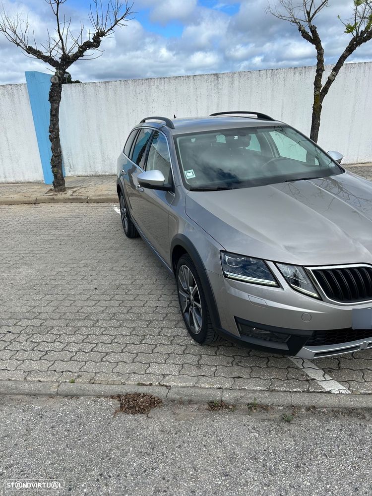 Skoda Octavia Break 2.0 TDI Scout 4x4 - 2