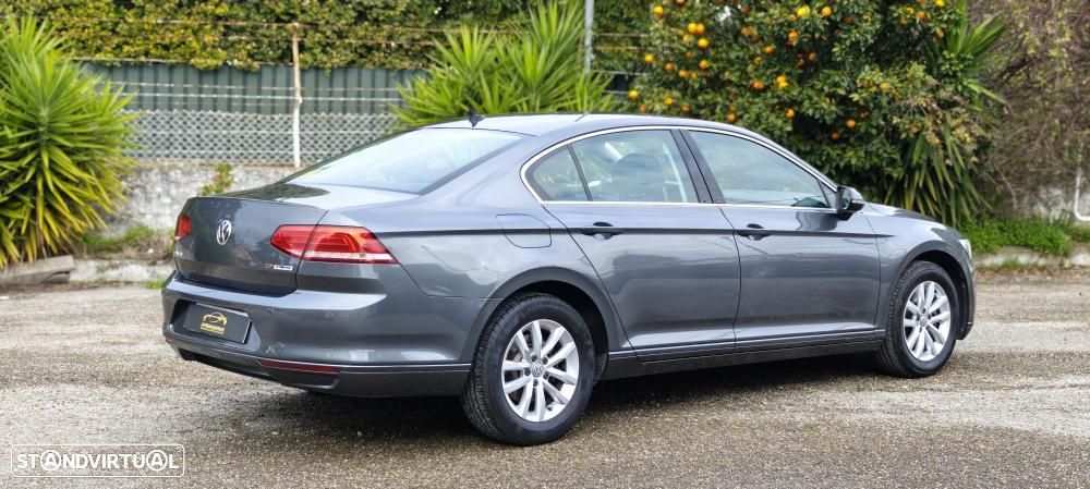 VW Passat 1.6 TDI Confortline - 5