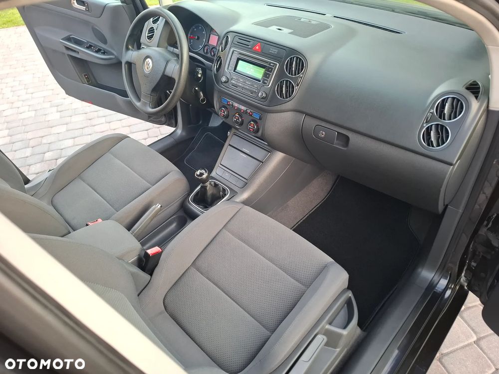 Volkswagen Golf Plus - 25