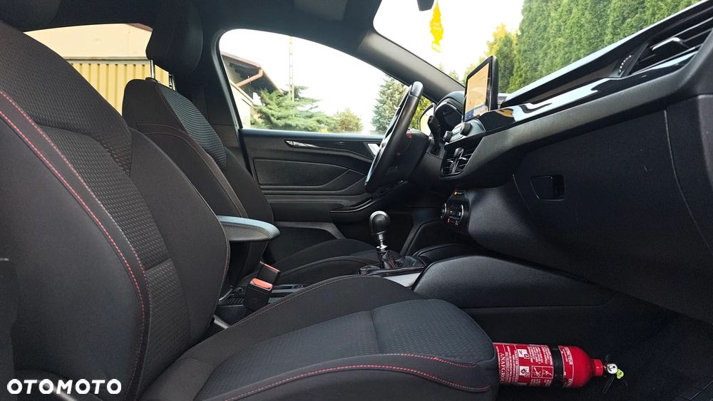 Ford Focus 1.0 EcoBoost STart-Stopp-System ST-LINE X - 35