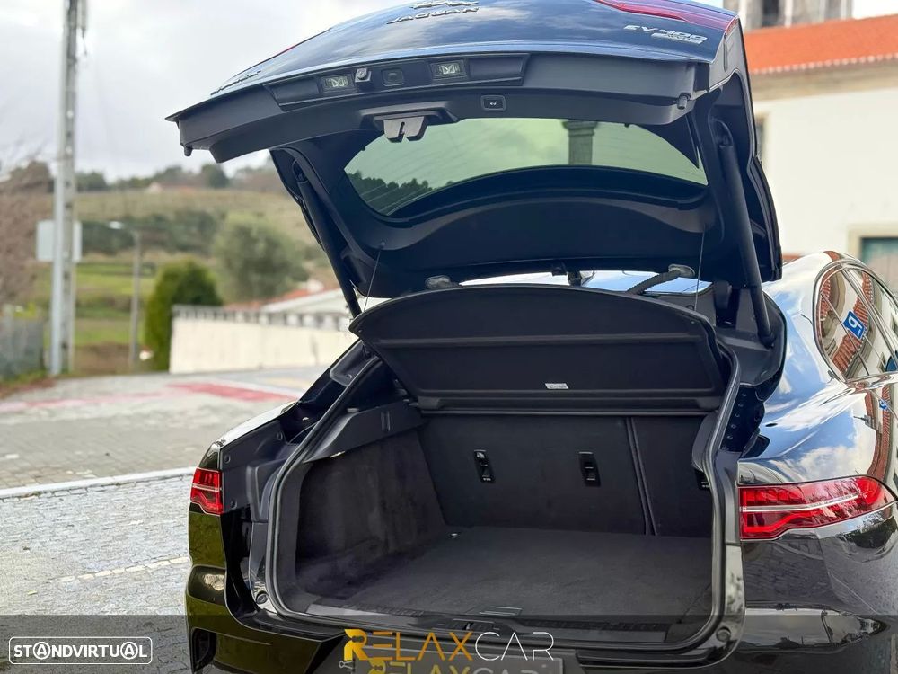 Jaguar I-Pace EV400 R-Dynamic SE AWD - 23