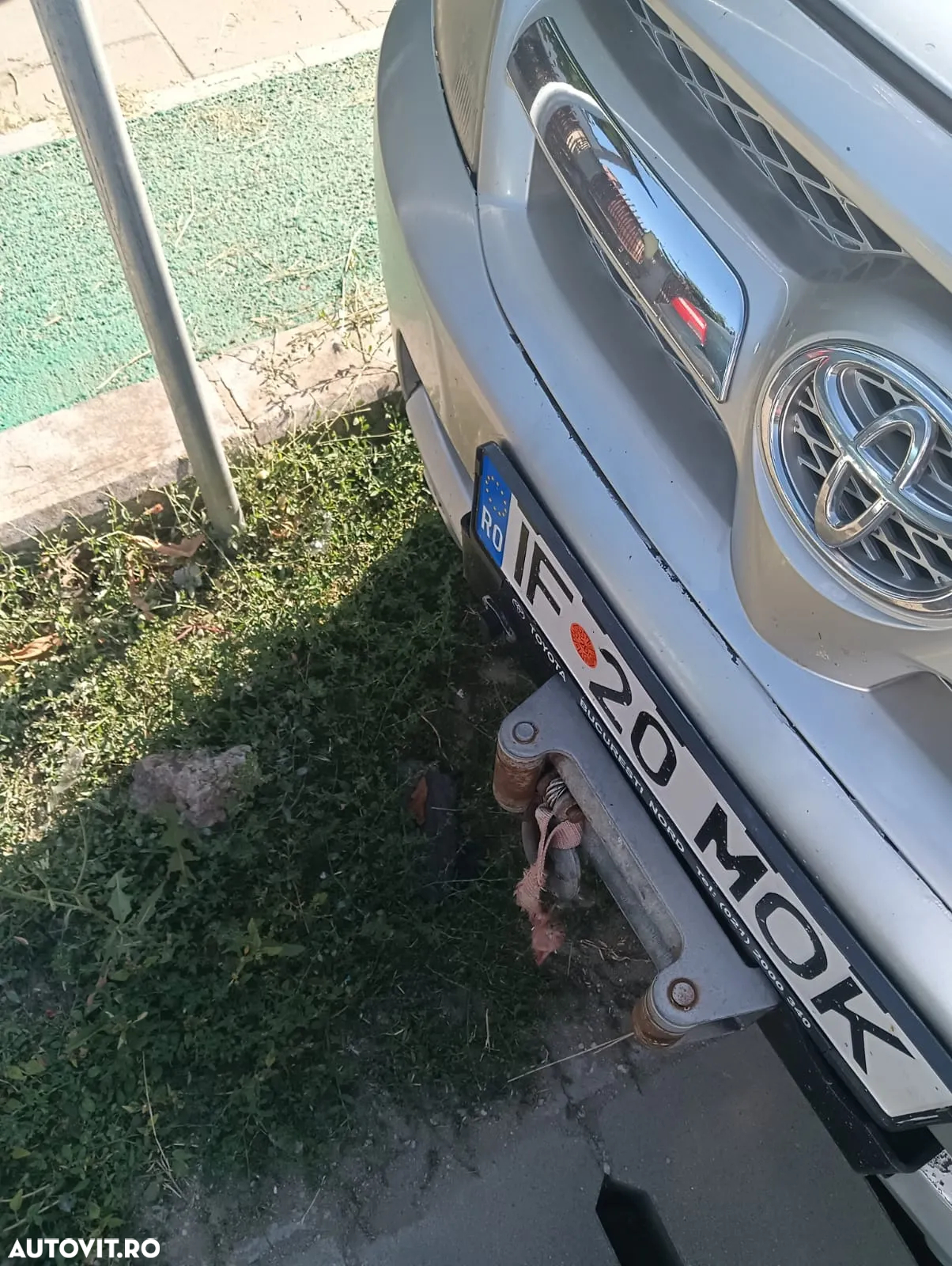 Toyota Hilux 4x4 Double Cab - 6