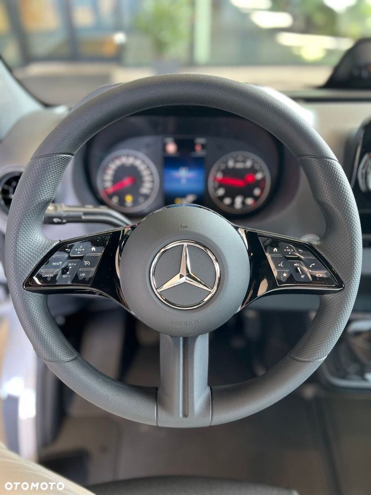 Mercedes-Benz Sprinter Sprinter - 12