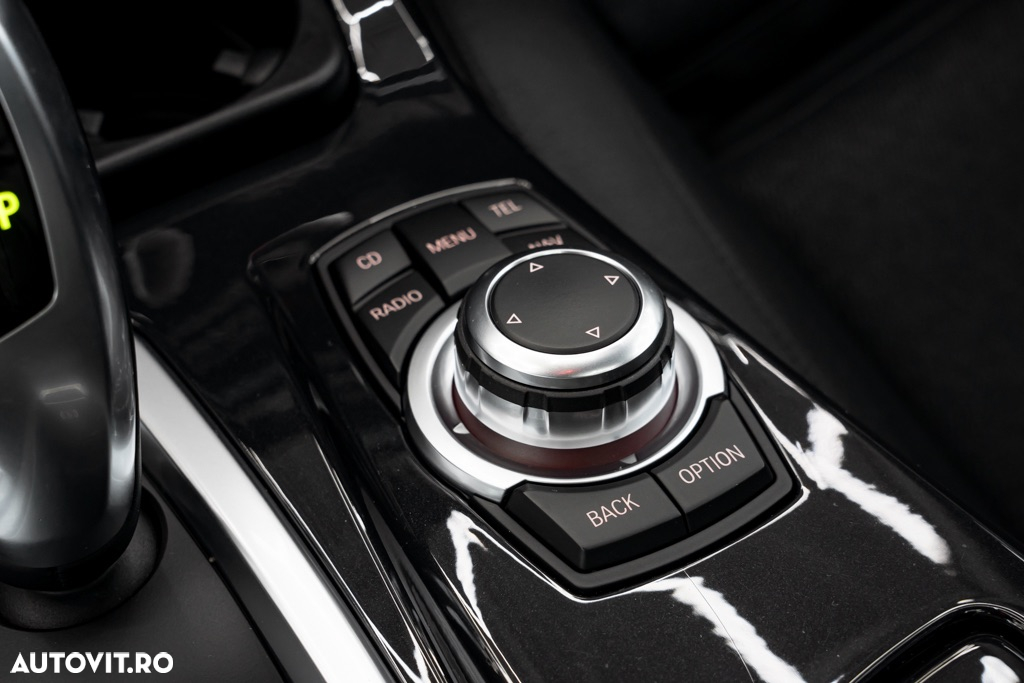 BMW Seria 5 520d - 35