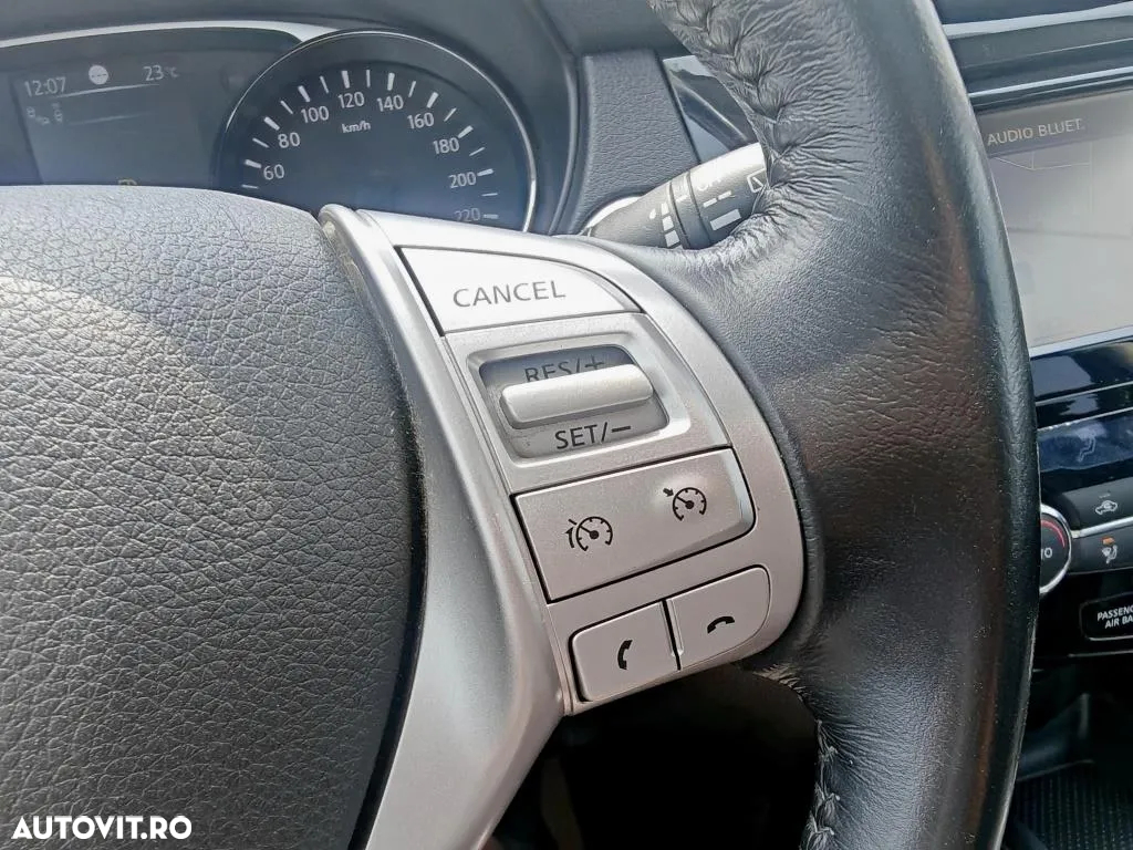 Nissan X-Trail 2.0 dCi ALL-MODE 4x4i Xtronic Tekna - 30