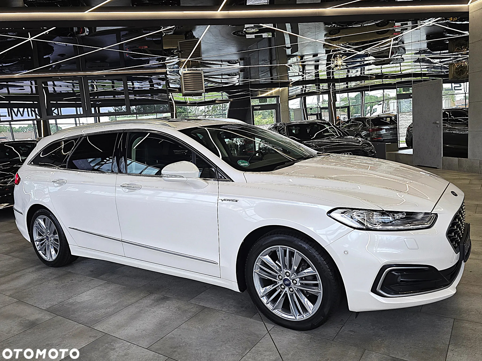 Ford Mondeo 2.0 EcoBlue VIGNALE - 11