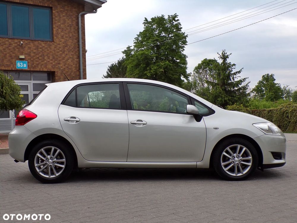 Toyota Auris 1.4 D-4D Life+ - 8