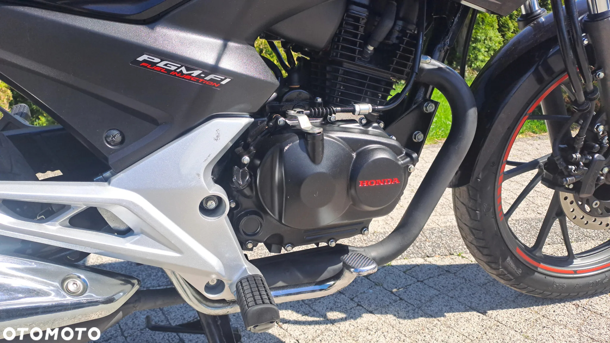 Honda CBF - 15