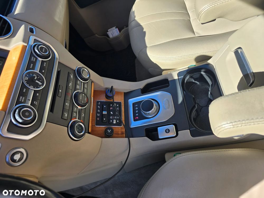 Land Rover Discovery 3.0 SD V6 HSE - 17
